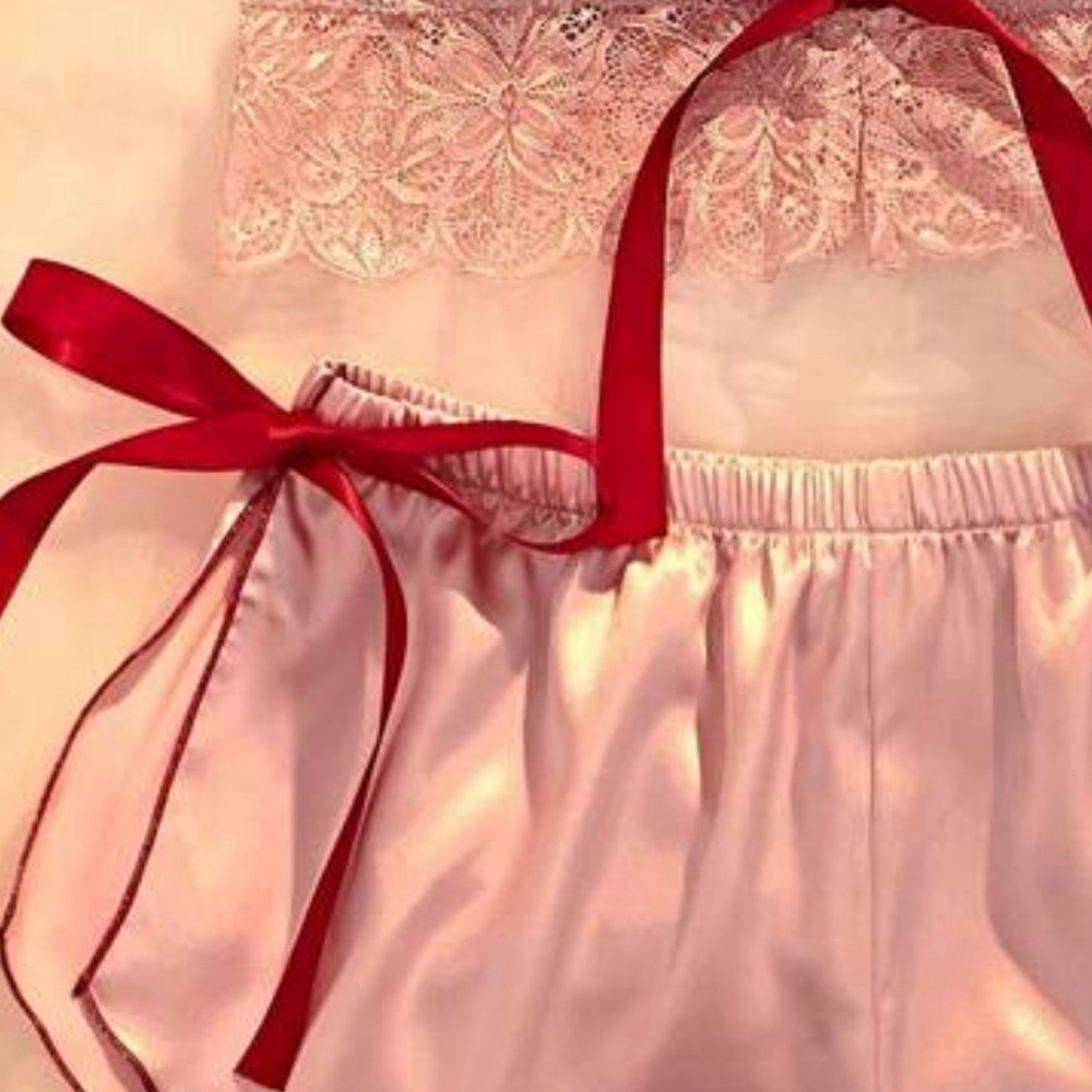 Women’s Lace Cami Top & Tie Side Shorts PJ Set - Picture 3 of 8